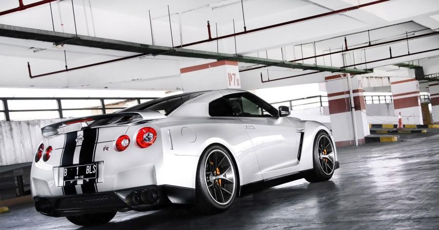  Nissan GT-R on PUR Wheels 2012 года  (фото 2 из 4)